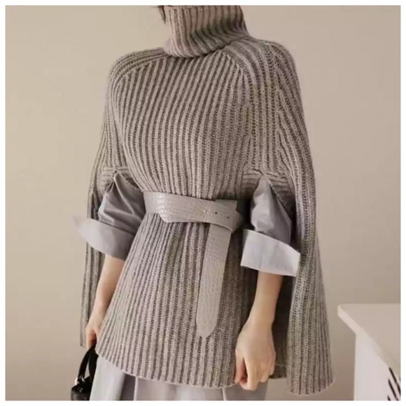 Sweaters - 🌺 The Tosca Turtleneck Sweater Cape